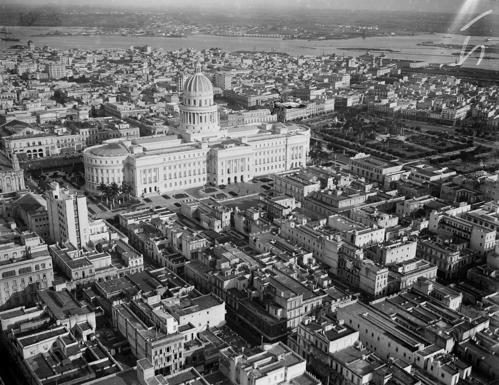 1933: Cuba Havana Air Views